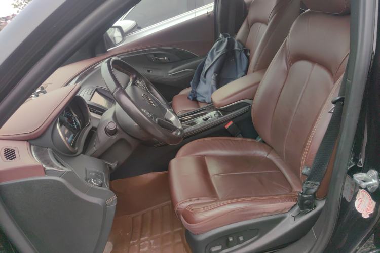 Used Buick LaCrosse 2012 2.4L SIDI Elegant Edition Left Front Seat