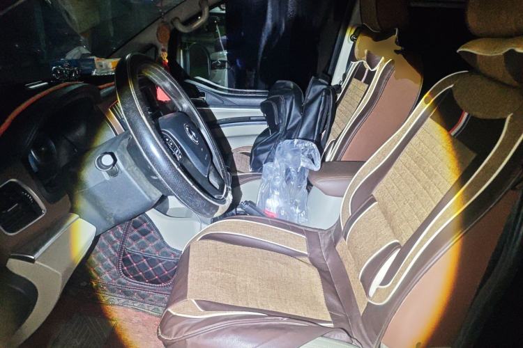 Used FORTHING Lingzhi 2019 M5L 1.6L 7-Seater Luxury Model China VI Standard Left Front Seat