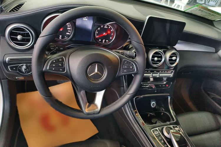 Used Mercedes-Benz GLC 2017 GLC 260 4MATIC Dynamic Edition