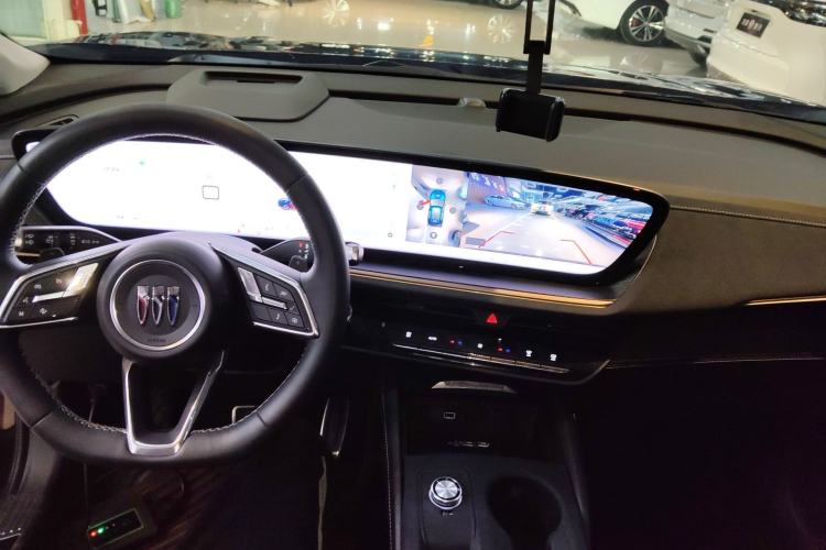 Used Buick Envision 2024 Encore S 28T Ignite Black Prestige Edition Center Console