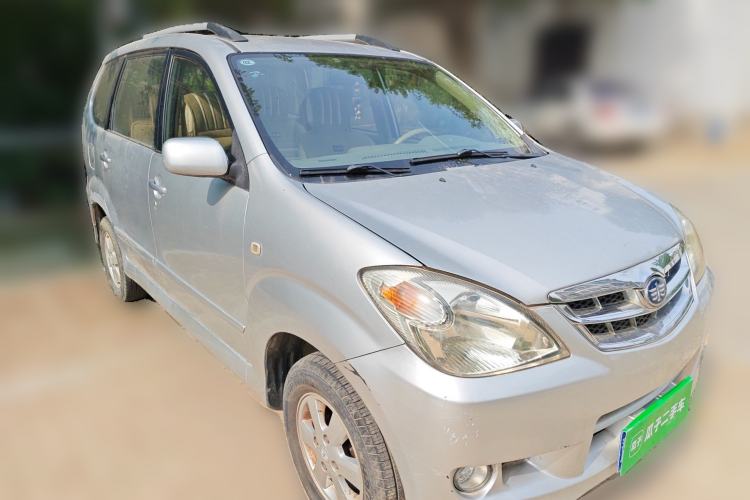 Used FAW Senya M80 2009 1.5L Automatic 5-Seater Luxury Version Front Right 45 Deg