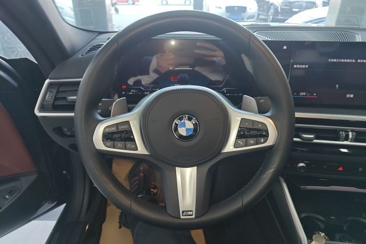 Used BMW 4 Series 2023 425i M Sport Night Edition Steering Wheel