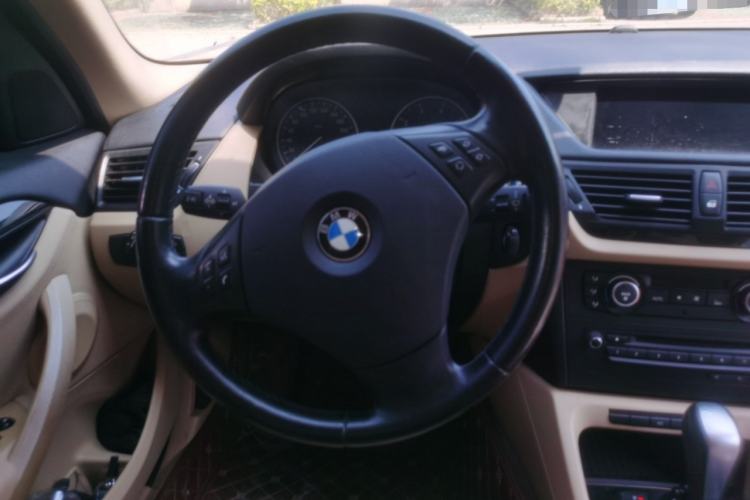 Used BMW X1 2010 sDrive18i Luxury Model
