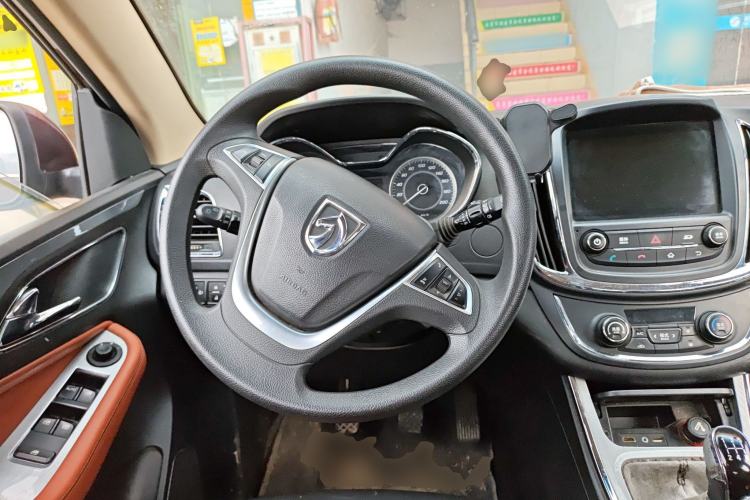 Used Baojun 560 2015 1.8L Manual Elite Edition