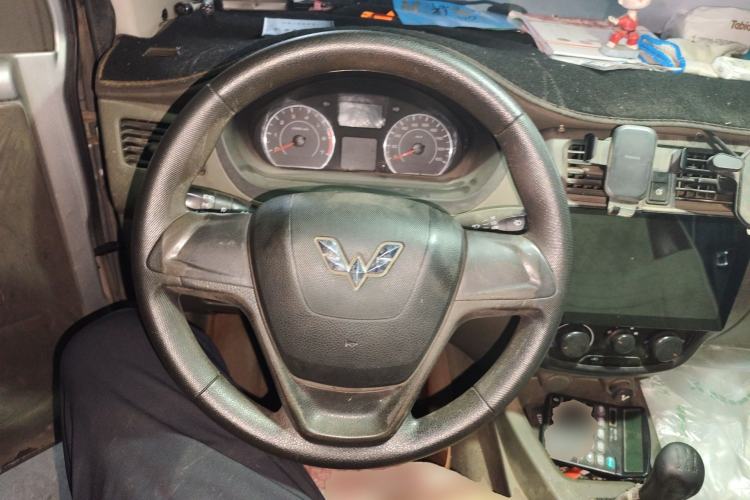 Used Wuling Rongguang V 2016 1.2L Practical Version
