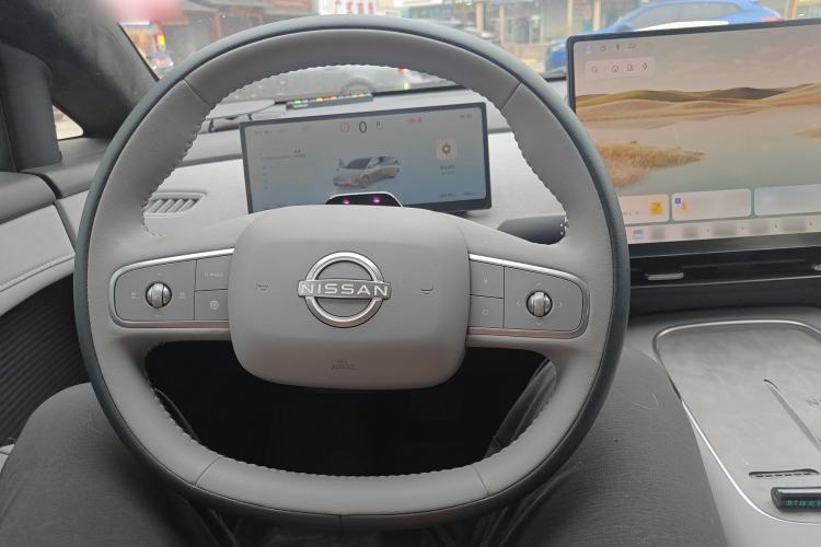 Used Nissan N7 2025 625 Max Steering Wheel