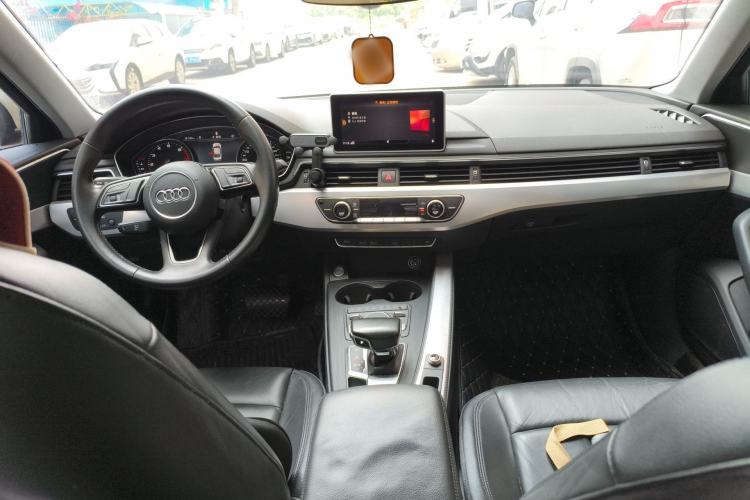 Used Audi A4L 2017 40 TFSI Fashion Model
