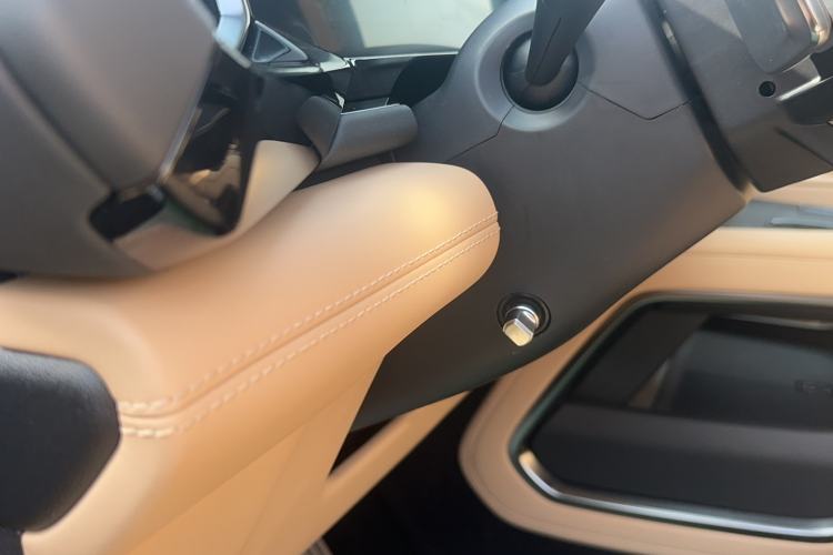 Used Formula Leopard 8 2025 Smart & Brave Flagship Edition 6 Seats
