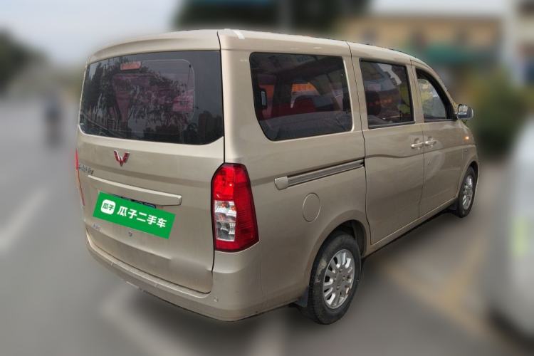 Used Wuling Rongguang V 2018 1.5L Standard Version
