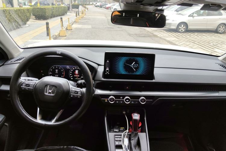 Used Honda CR-V 2023 240TURBO Two-Wheel-Drive Luxury Version 5 Seats