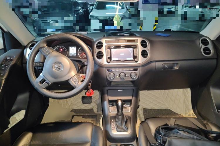 Used Volkswagen Tiguan 2013 1.8TSI Automatic Two-Wheel Drive Luxury Model Center Console