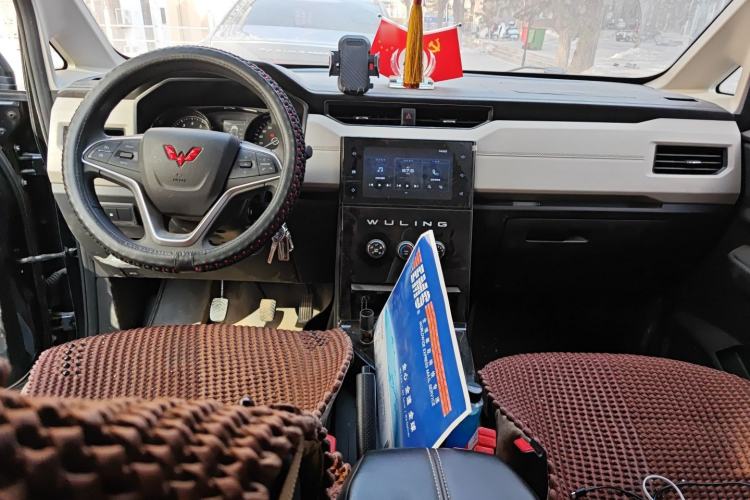 Used Wuling Zhengcheng 2021 1.5T Manual Luxury Version
