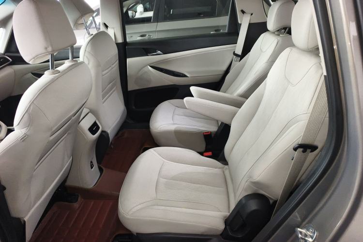 Used Buick GL6 2019 18T 6-Seater Elite Version China V Standard
