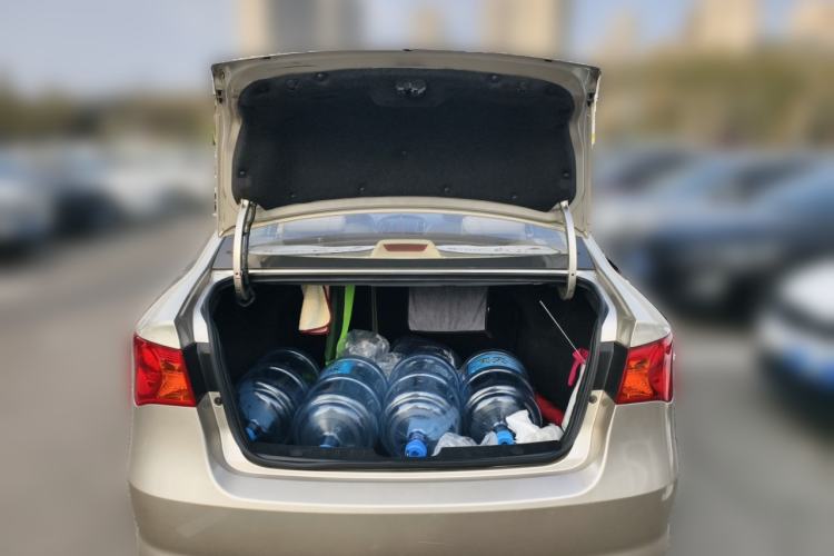 Used Roewe 350 2013 350S 1.5L Automatic Xunda Edition
