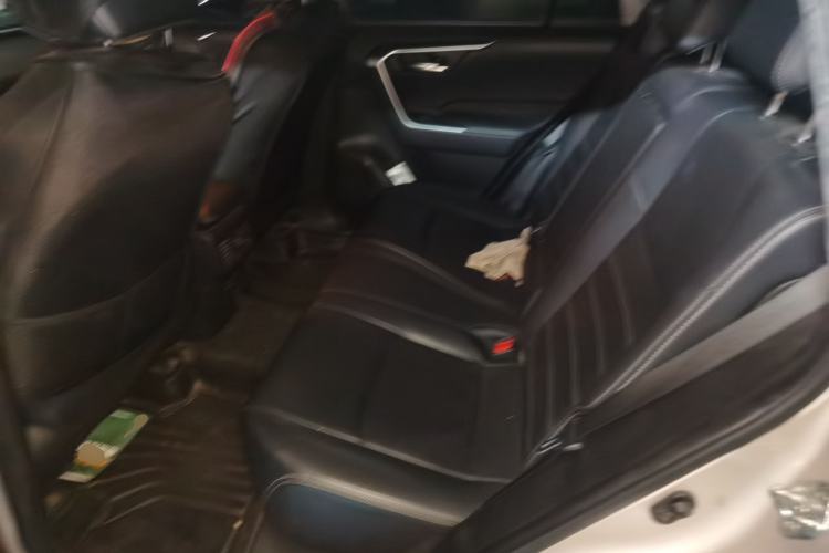 Used Toyota Wildlander 2020 2.0L CVT Two-Wheel Drive Luxury Edition
