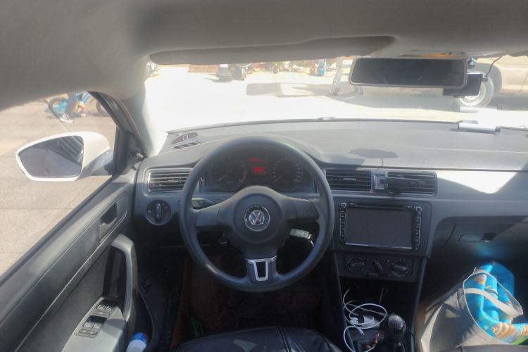 Used Volkswagen Santana 2015 1.6L Manual Fashion Edition Steering Wheel