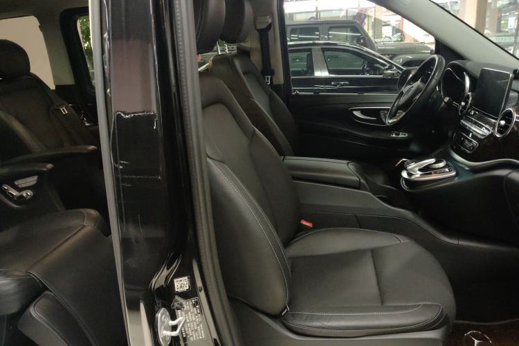 Used Mercedes-Benz V-Class 2018 V 260 Prestige Edition China VI

