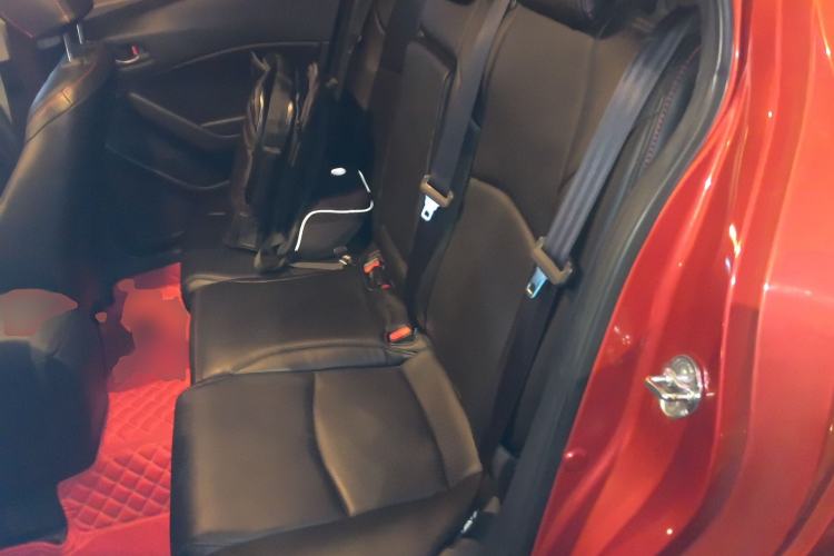 Used Mazda 3 Axela 2017 Hatchback 1.5L Automatic Comfort Model Emission Standard China V