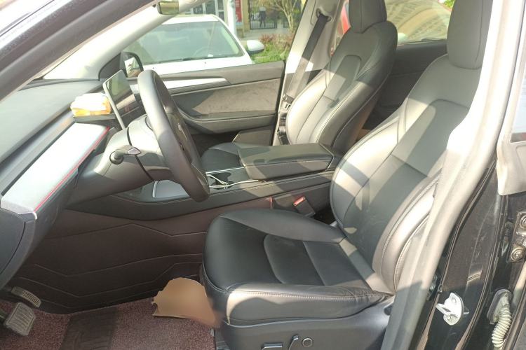 Used Tesla Model Y 2023 Rear-Wheel-Drive Version