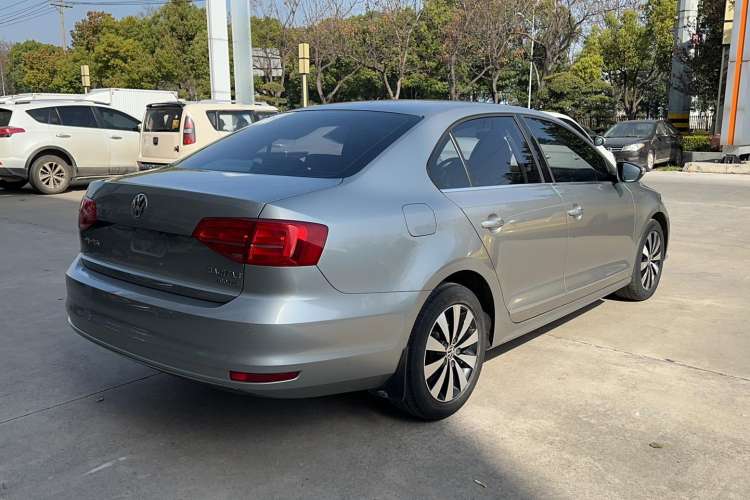 Used Volkswagen Sagitar 2017 180TSI Automatic Luxury Edition