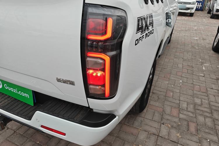 Used Great Wall Poer 2023 2.0T Commercial Version Automatic Diesel 4x4 Navigation Type Long Bed GW4D20M