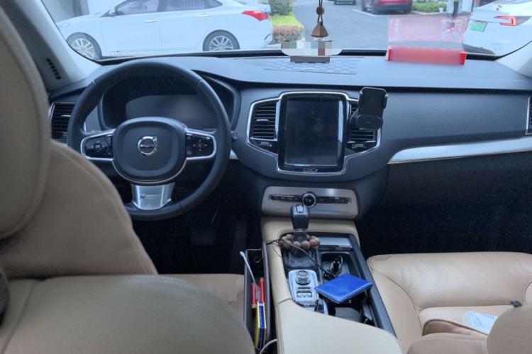 Used Volvo XC90 2015 T6 Zhiya Edition 7-seater Center Console