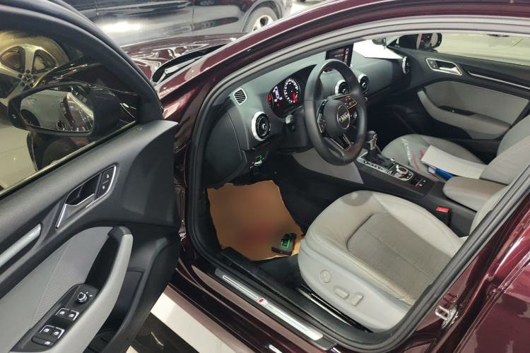 Used Audi A3 2019 Limousine 35 TFSI Fashion Edition China VI Emission Standard
