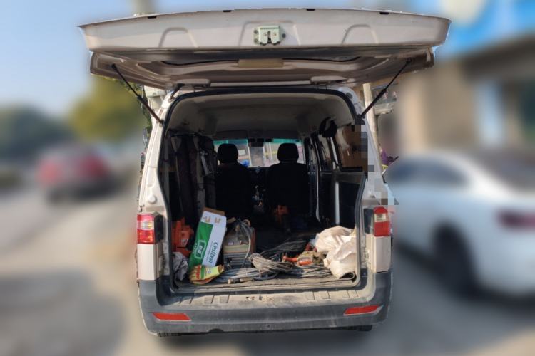 Used Jinbei Hiace X30 2020 1.5L Super-Comfortable Version China VI Standard SWC15M
