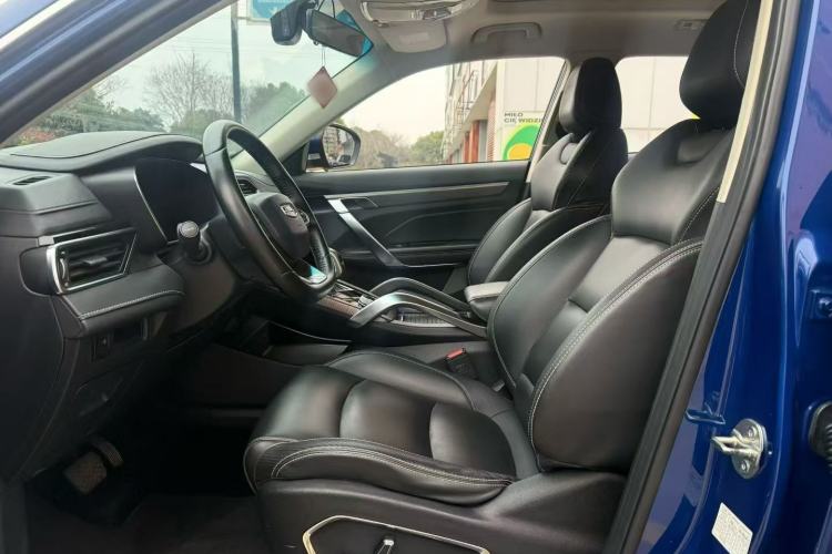 Used Geely Auto Emgrand X7 Sport 2020 1.5TD Automatic Smart Connect PRO Interior 3