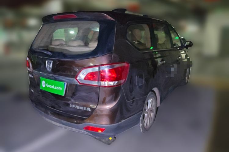 Used Baojun 730 2015 1.8L Manual Luxury Navigation ESP Version 7-seater
