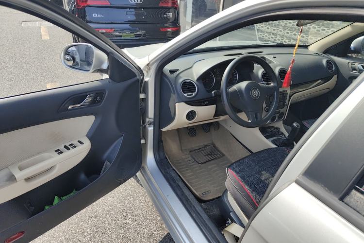 Used Volkswagen Lavida 2011 1.6L Manual Joy Version Driver Seat