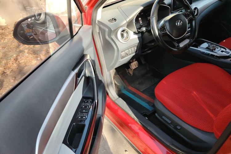 Used BAIC Beijing EU5 2018 R550 Smart Trend Edition
