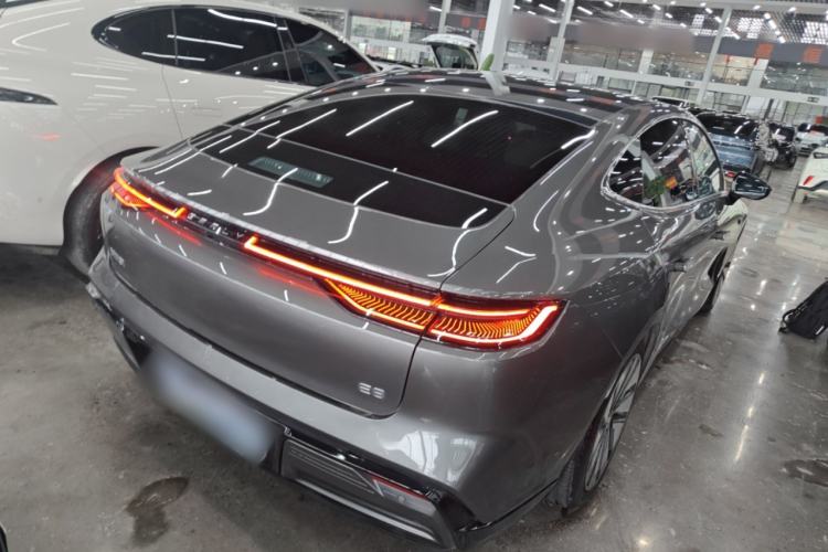 Used Geely Galaxy E8 2024 665 km Range Rear-Drive Starship Long-Range Version