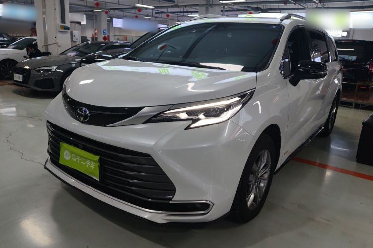 Used Toyota Sienna 2024 2.5L Hybrid Four-Wheel Drive Prestige Edition
