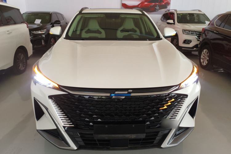 Used CHANGAN OSHAN X5 PLUS 2023 1.5T DCT Smart & Fun AI Edition Front