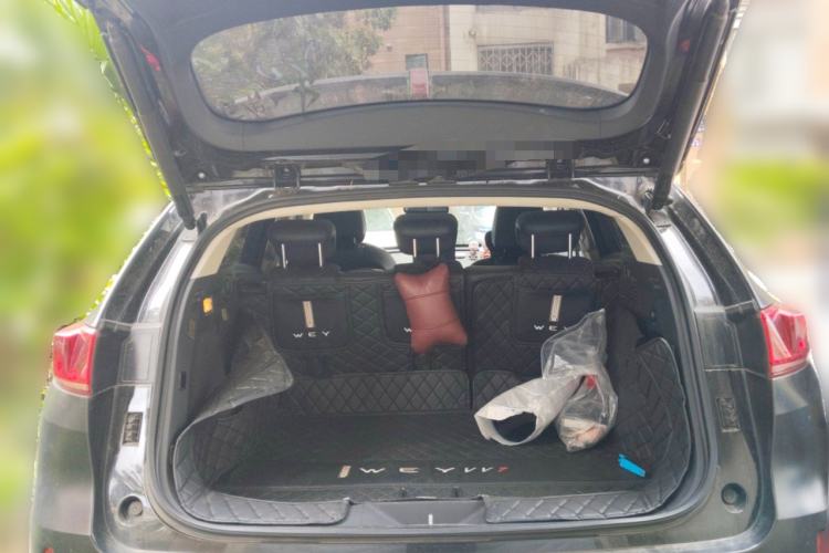 Used Wey VV7 2017 2.0T Flagship Model Trunk