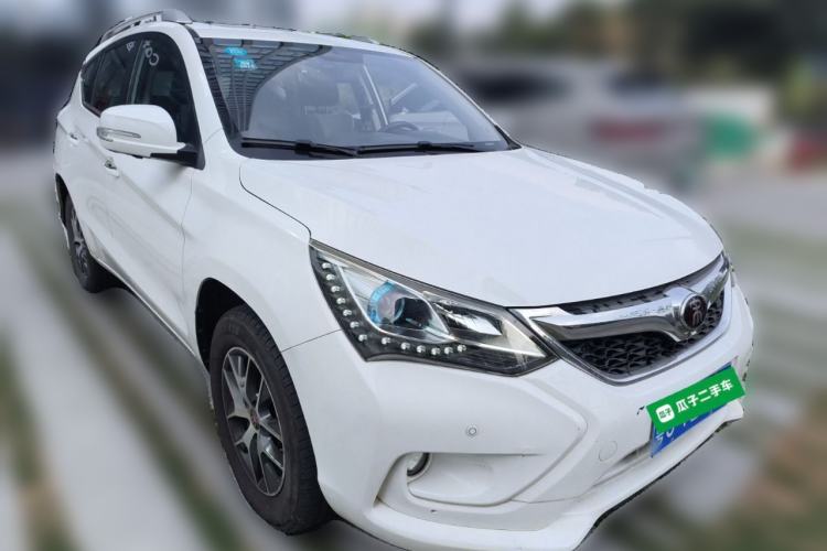 Used BYD Song 2017 Gaishi Upgrade Edition 1.5TID Automatic Luxury Model Front Right 45 Deg
