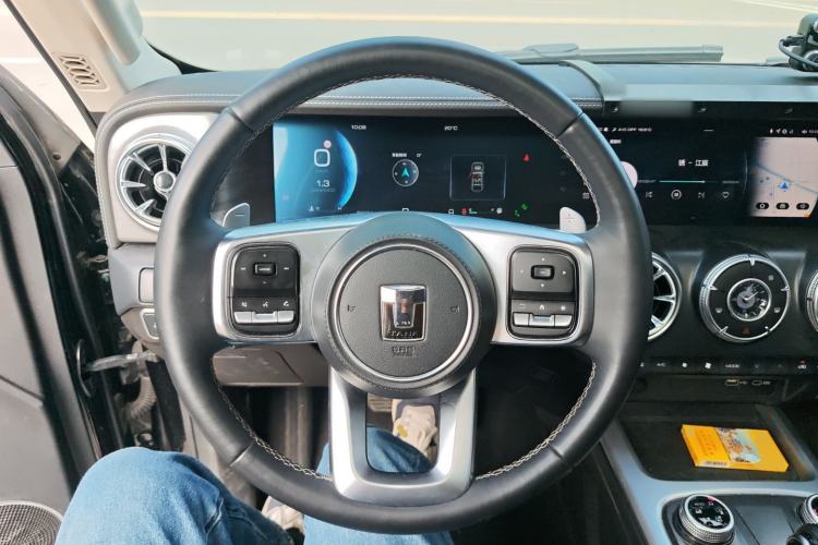 Used Tank 300 2023 City Edition 2.0T—Stylish as Ever Steering Wheel