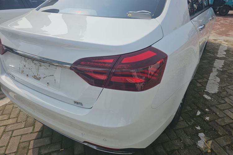 Used Geely Auto Emgrand 2019 Leading Edition 1.5L Manual Luxury Model China VI Standard