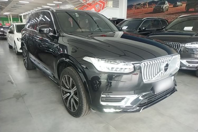 Used Volvo XC90 2021 B6 Zhiyi Luxury Edition 7-Seater Front Right 45 Deg