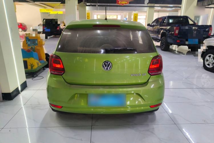 Used Volkswagen Polo 2014 1.6L Manual Comfort Edition
