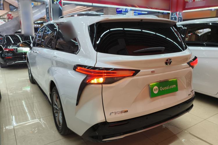 Used Toyota SIENNA 2024 2.5L Hybrid Four-Wheel Drive Prestige Edition Rear Left 45 Deg