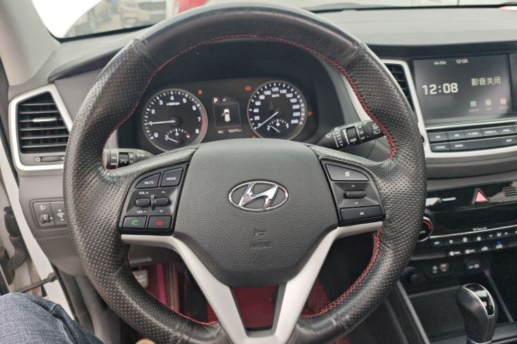 Used Hyundai Tucson 2015 1.6T Dual-Clutch Two-Wheel-Drive Smart Model
