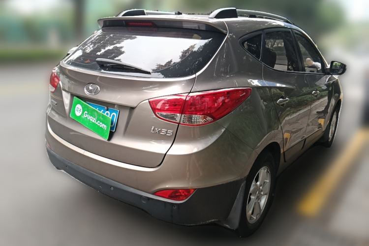 Used Hyundai ix35 2010 2.0L Automatic Two-Wheel Drive New Edition GL Rear Right 45 Deg