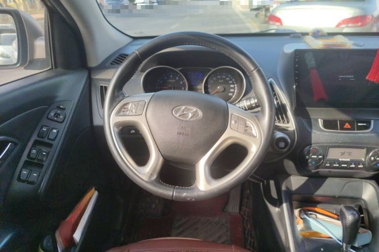 Used Hyundai ix35 2010 2.0L Automatic Two-Wheel Drive Elite Edition GLS