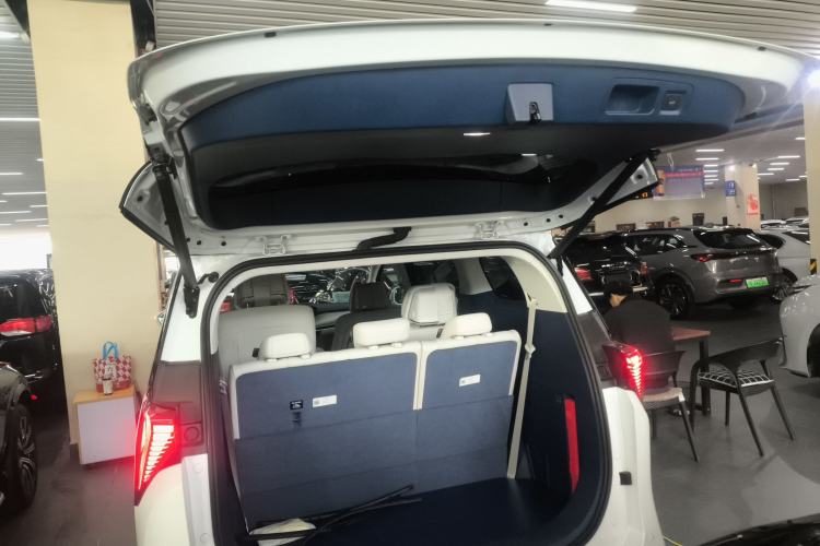 Used Buick GL8 New Energy 2024 Lu Zun Luxury Edition 7-Seater