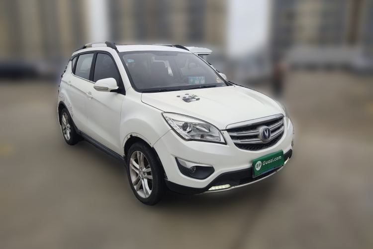 Used CHANGAN CS35 2016 1.6L Automatic Luxury Model China V Standard Front Right 45 Deg