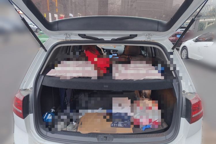 Used Volkswagen Golf 2017 1.6L Automatic Comfort Million-Vehicle Anniversary Edition