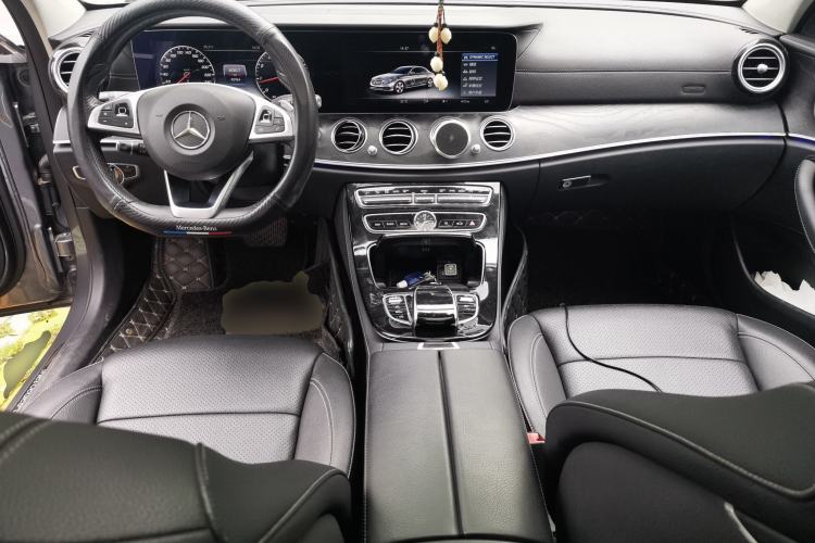 Used Mercedes-Benz E-Class 2016 E 300 L Sporty and Stylish Model
