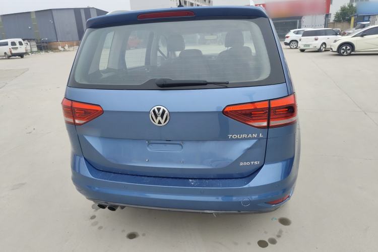 Used Volkswagen Touran 2016 Volkswagen Touran L 280TSI DSG Comfort Edition